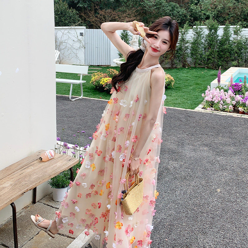 法式度假风立体花朵挂脖连衣裙女2025夏季新款超好看气质绝美长裙,女装连衣裙,浙宝139