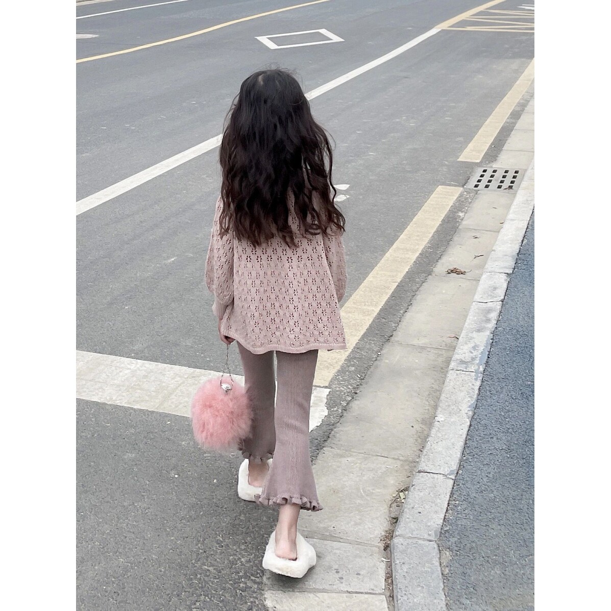 韩版网红秋女童针织套装女大童时尚镂空刺绣长袖毛衣花边喇叭裤潮