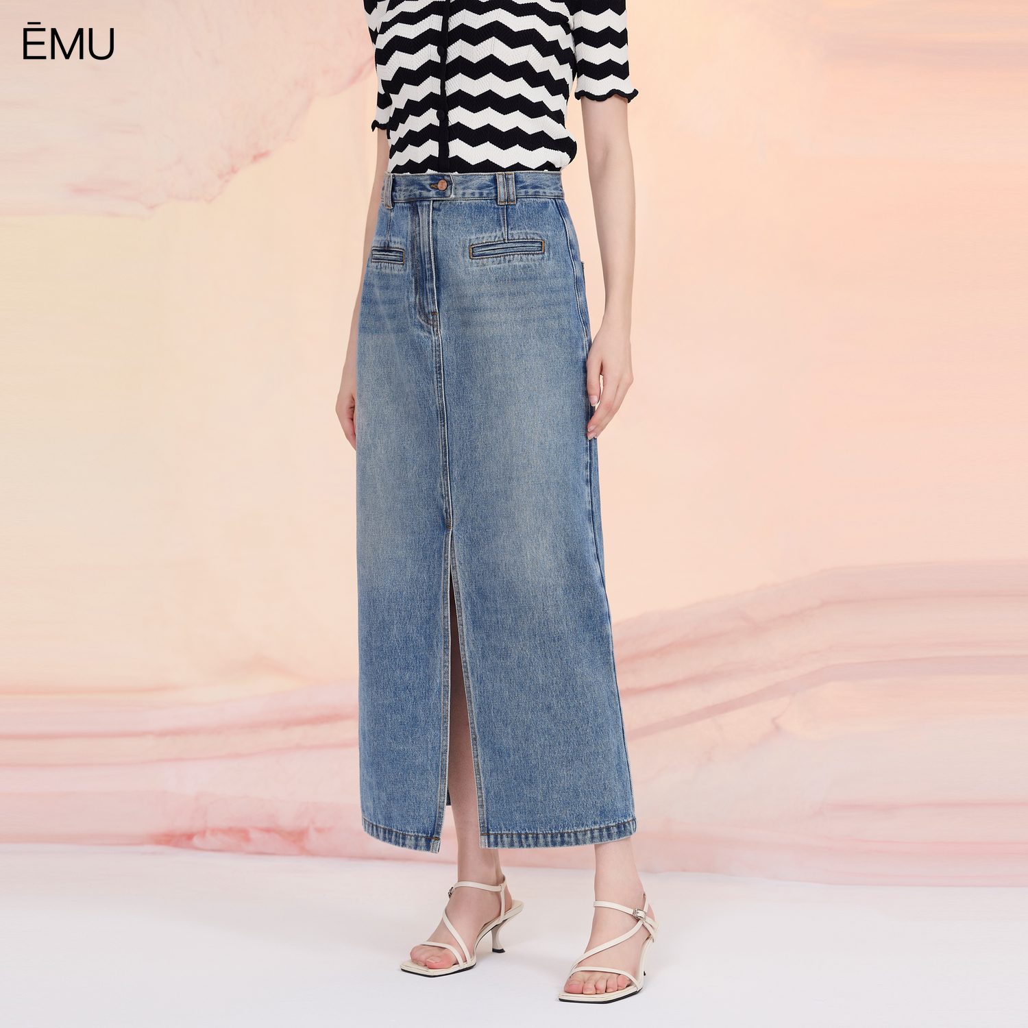 依妙EMU一字口袋前开叉牛仔半裙简约直筒半长裙