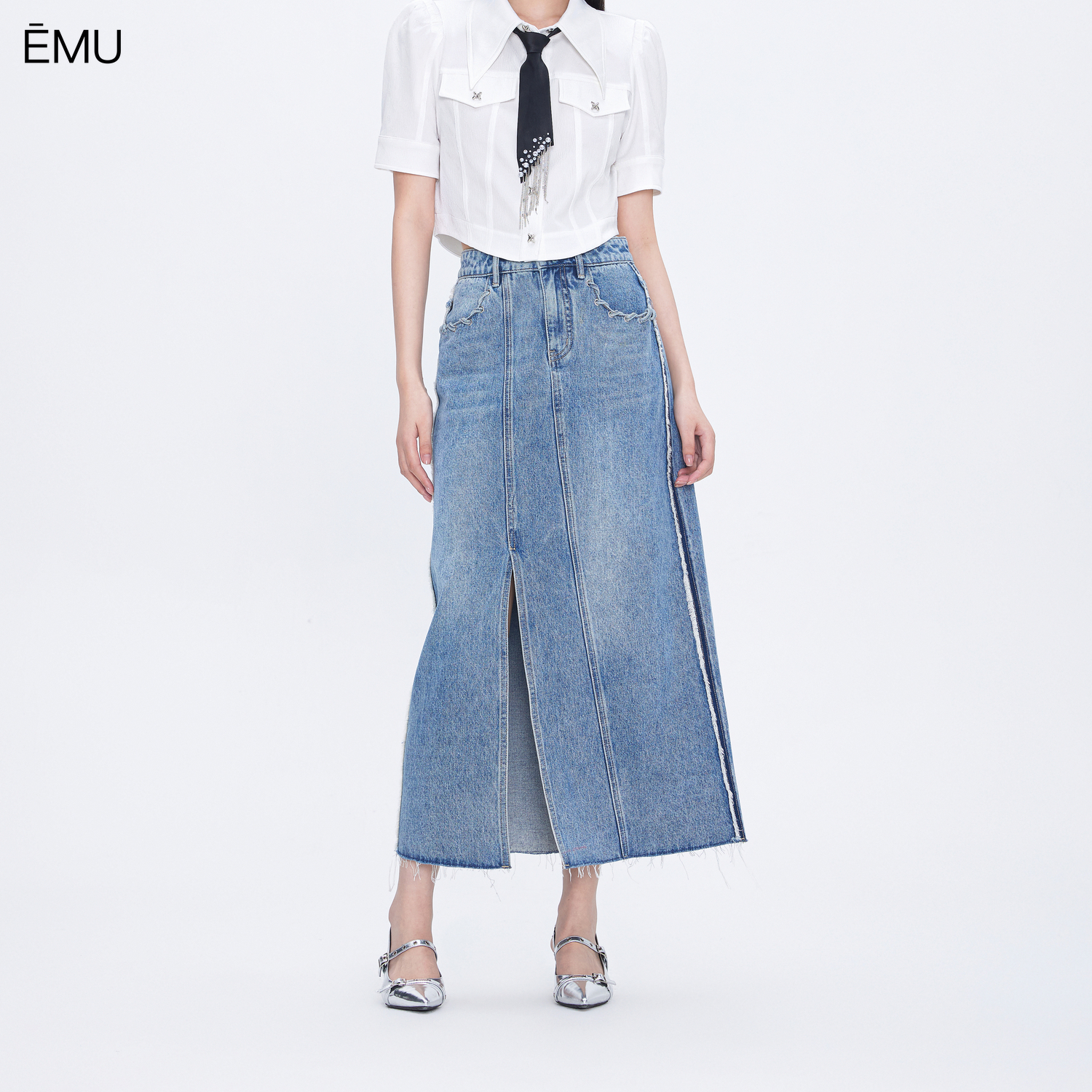 依妙EMU前开叉经典牛仔半裙女25秋款时尚直筒松弛感裙子