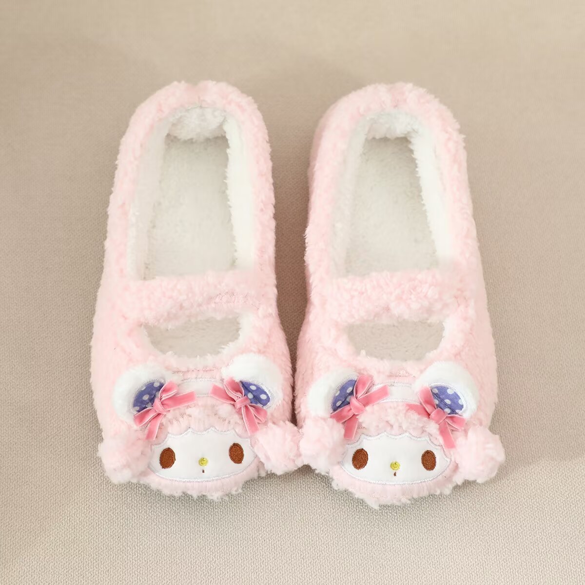 可爱卡通美乐蒂毛绒拖鞋