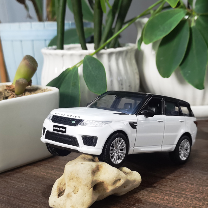 合金路虎揽胜极光运动版汽车模型
