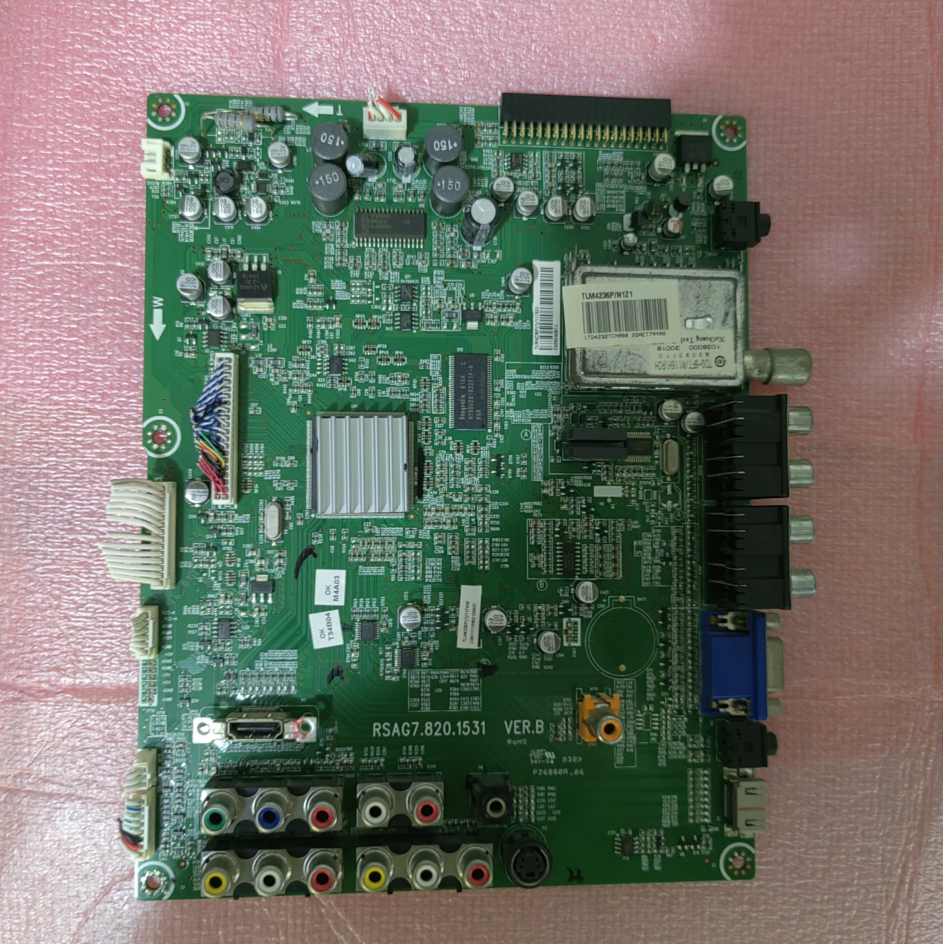 原装海信TLM4236P（1) 117931主板RSAG7.820.1531/R0H