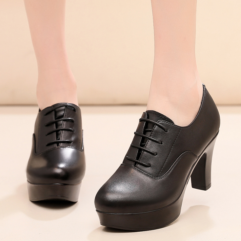 伊霖斯薇圆头深口系带