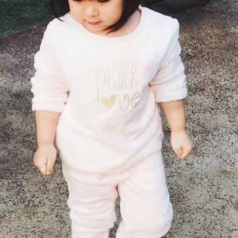 婴童女宝粉色爱心珊瑚绒家居服