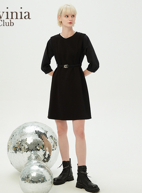 Lavinia法式圆领OL气质连衣裙女早春新款赫本风小黑裙R35L102