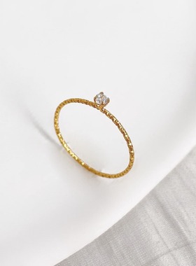 高级感韩版轻奢迷你小钻戒指女小众设计新款满天星钛钢镀金指环