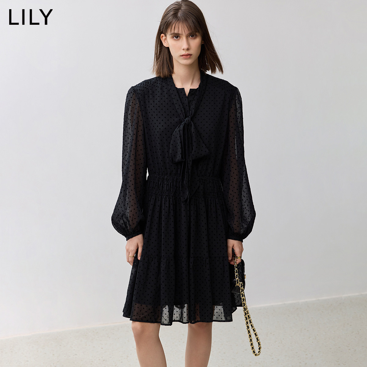 【妞妞直播间】【商场同款】LILY波点飘带垂感收腰连衣裙小黑裙