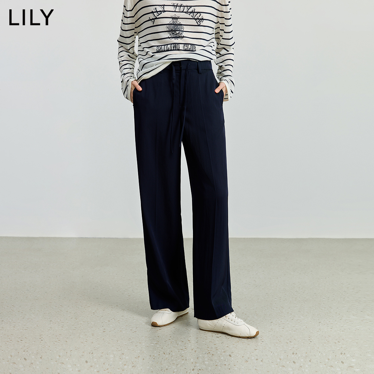 直筒剪裁 修饰腿部比例