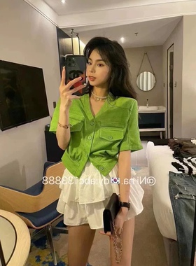 气质套装女夏季果绿色短袖开衫上衣韩版蛋糕裙短裙时尚网红两件套
