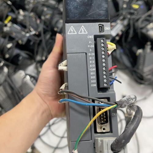 议价DS5L伺服驱动器DS5L-20P4-PTADS5L-20P7-PTADS5L-21P0-PTA