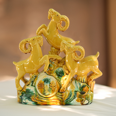 唐三彩羊陶瓷三羊开泰摆件