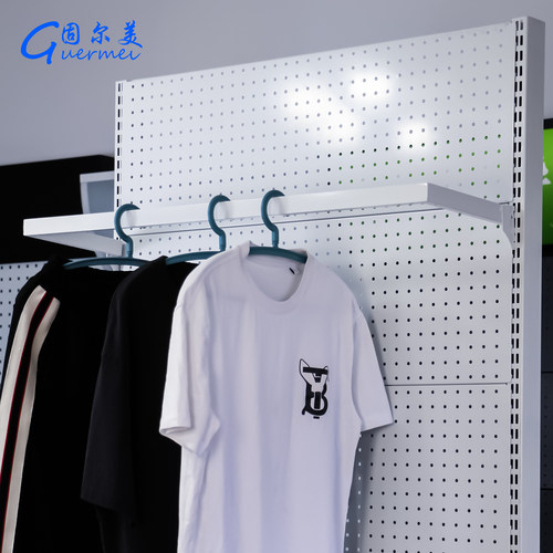 服装店服装侧挂展示架上墙