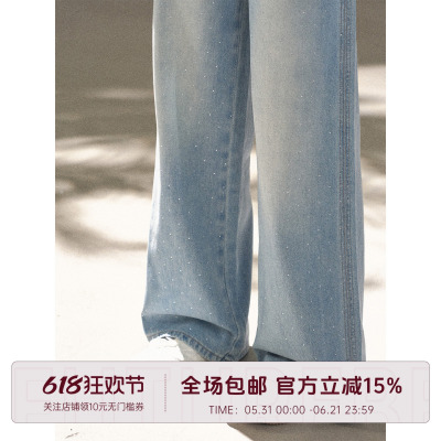 浅蓝色亚麻烫钻牛仔裤