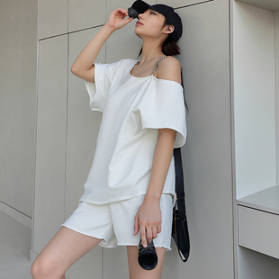 夏季休闲宽松性感慵懒露肩女短袖短裤套装白色减龄洋气时尚两件套