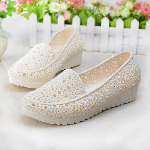 夏季坡跟护士鞋平底白色凉鞋塑料