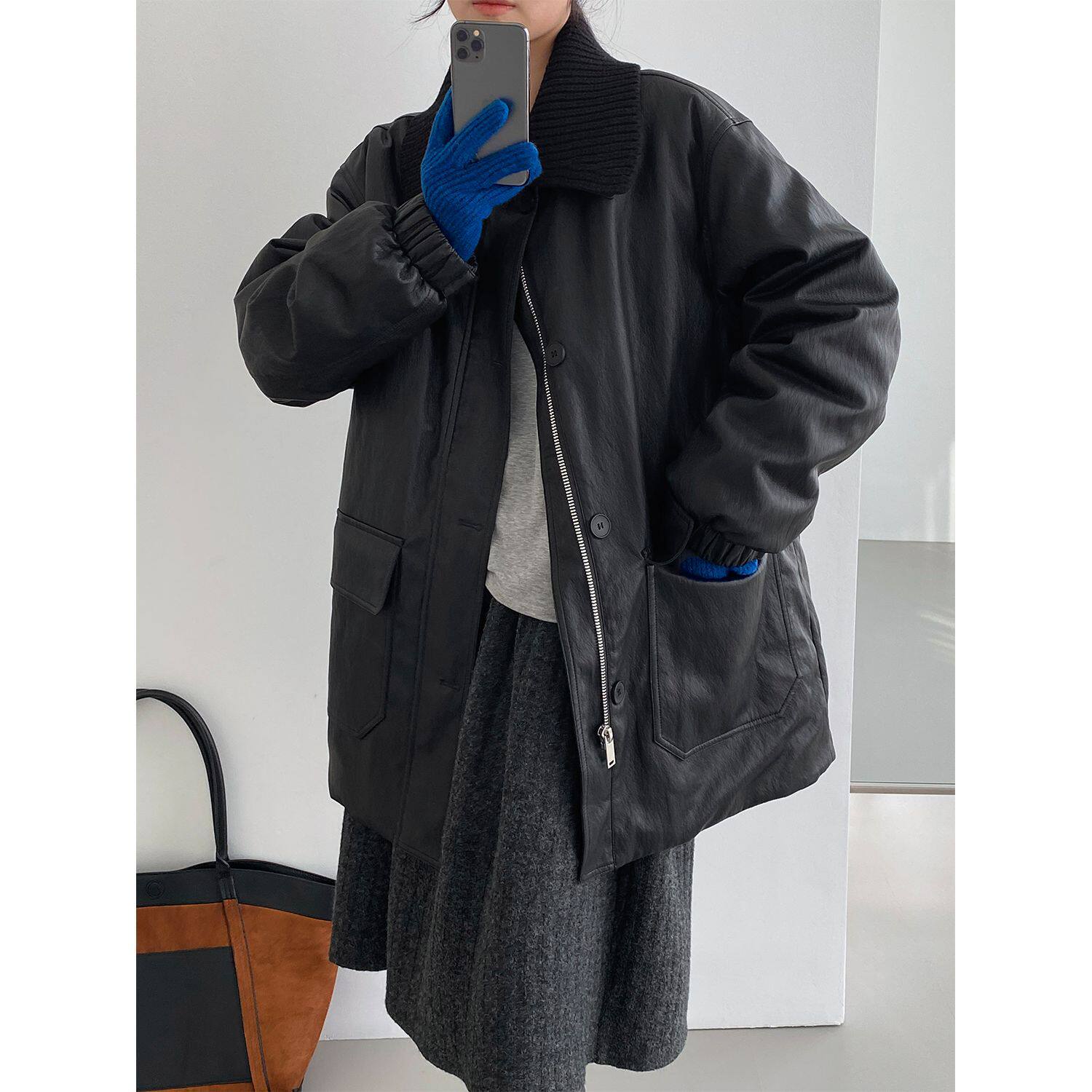 那末时髦复古pu针织领保暖羽绒服女翻领气质宽松中长皮衣外套2682