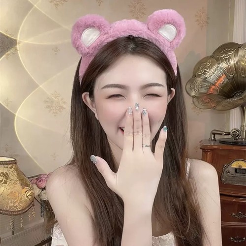 毛绒绒可爱草莓熊发箍