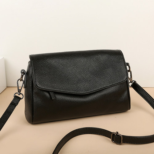 真皮女包2025新款时尚腋下包