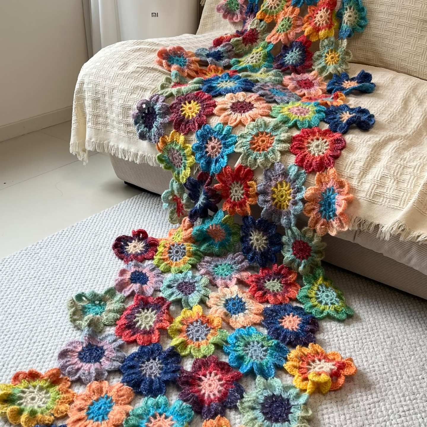 法式复古钩织花朵披肩多巴胺彩色镂空针织秋冬保暖围巾甜美度假风