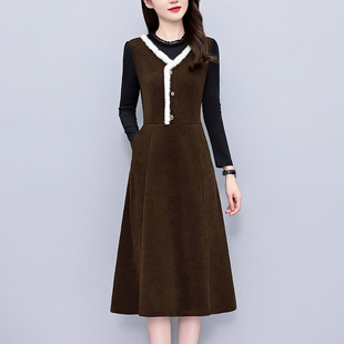 咖啡色假两件套修身显瘦大码女装胖mm中长款秋冬季新款长袖连衣裙