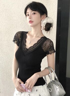 独特别致超好看蕾丝拼接v领短袖T恤女夏季纯欲性感修身针织衫上衣