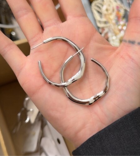 734钛钢白金色欧美夸张肌理熔岩涓流圈圈不规则C型耳环