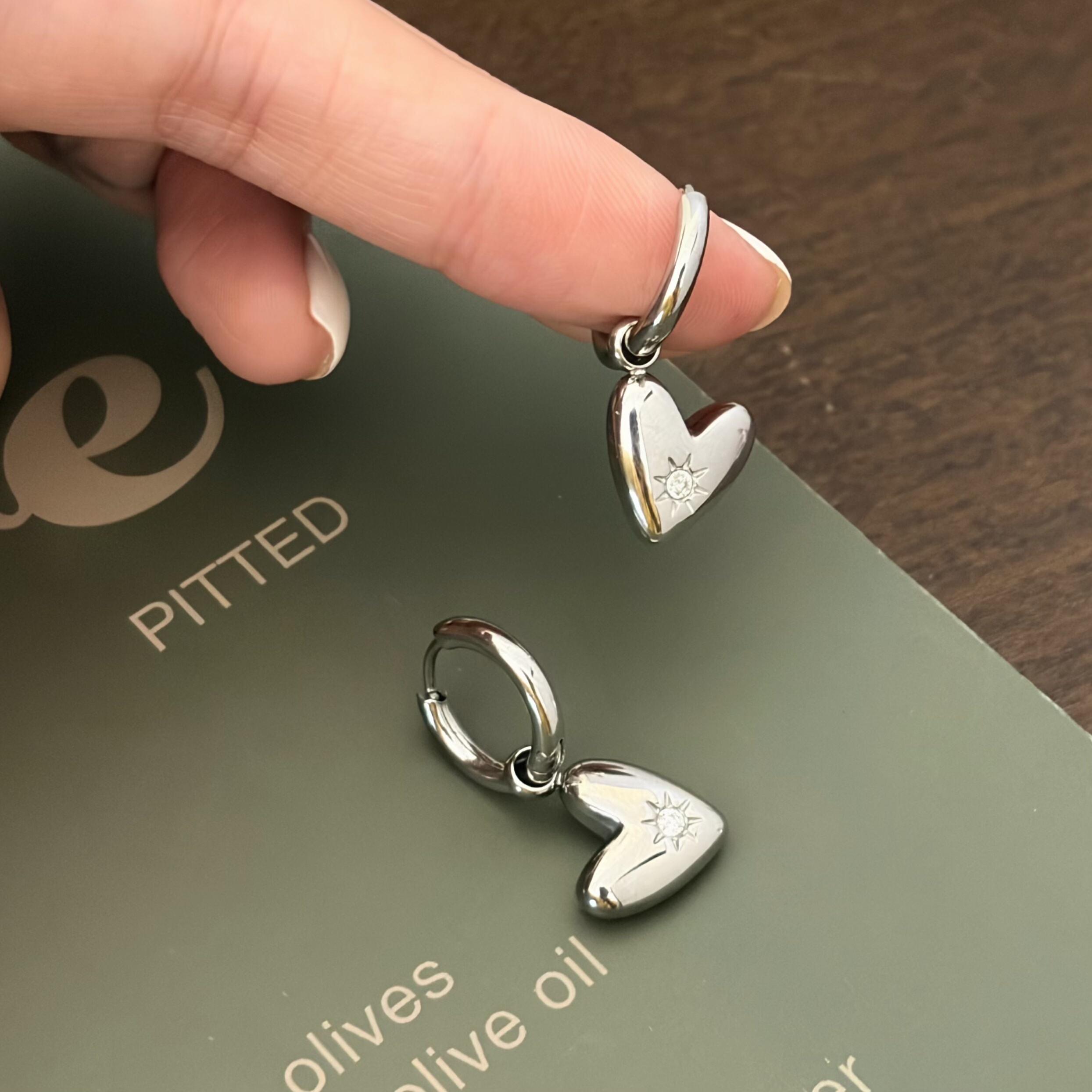 734钛钢实心爱心可拆卸耳扣百搭日常不掉色