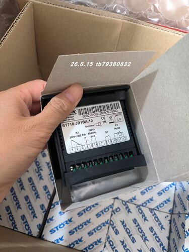 温度控制器STORKST710-JB1BA.10