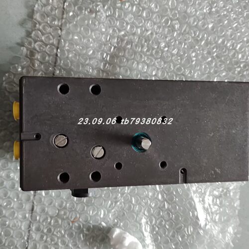 ARCA827A.E2-A0H-M10阀门定位器