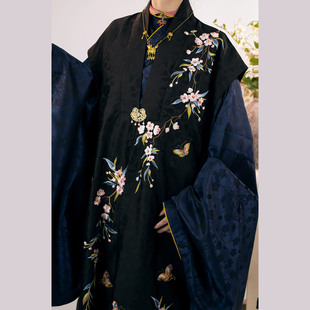 琉鱼汉服瑶枝蝶包肩比甲明制少女装刺绣仿缎面立领套装