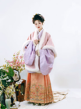 琉鱼斗篷满褶裙汉服礼服