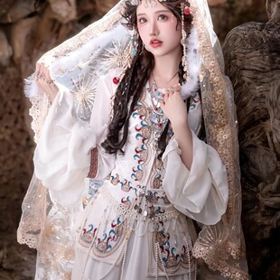 出租】新疆民族特色服装牧羊少女维吾尔族公主云南大理丽江古城拍