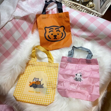 日单尾货Kcompany 躺肥虎可爱橙色手提收纳袋小包包扭蛋