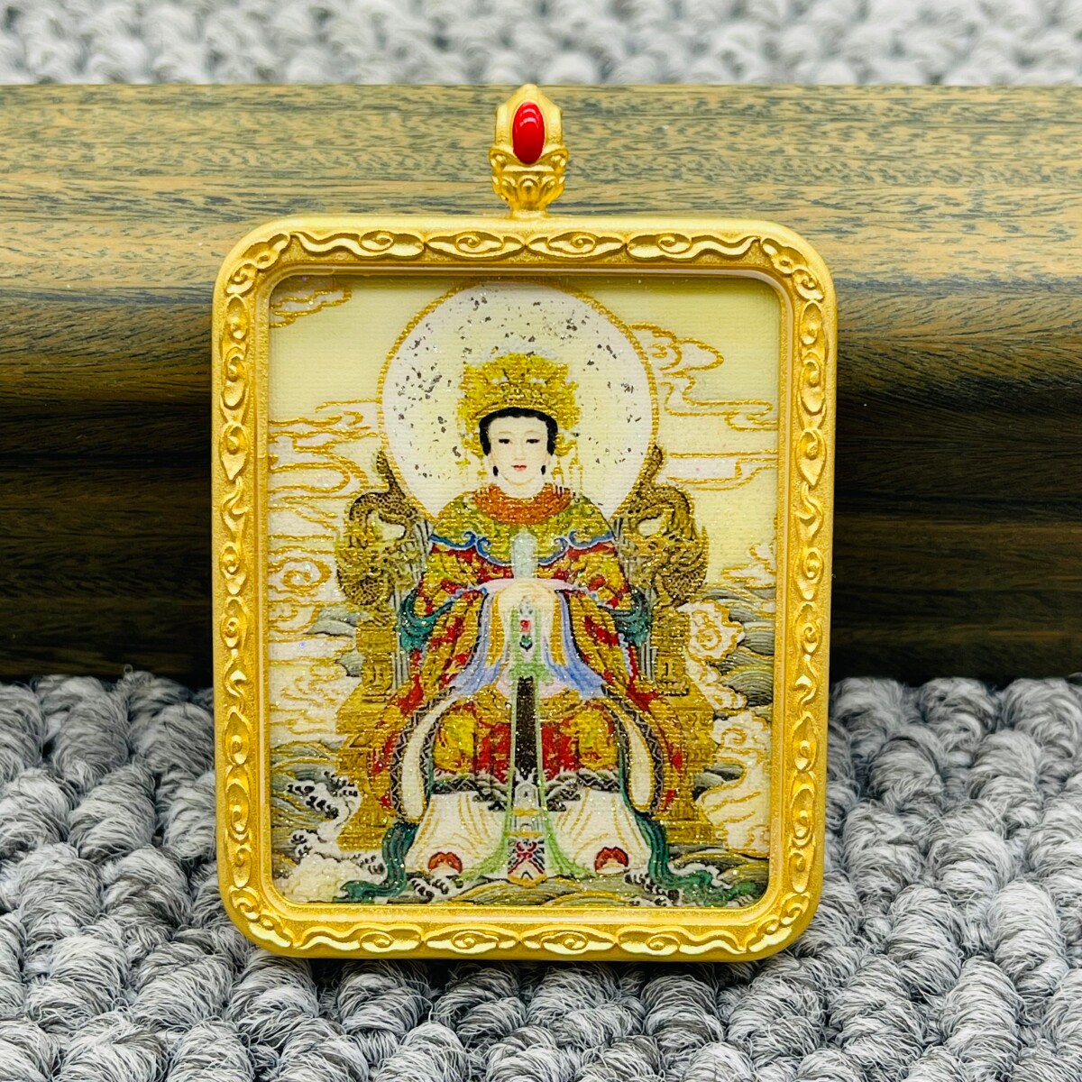 正品洒金手绘妈祖唐卡道牌护身符吊坠色金噶乌盒