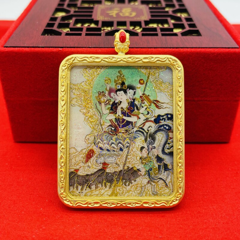 正品洒金手绘斗姆元君唐卡道牌护身符吊坠金色噶乌盒