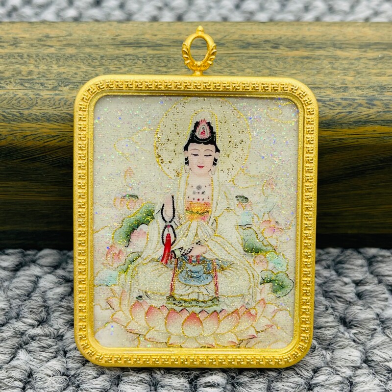 正品洒金手绘观音菩萨唐卡佛牌护身符吊坠金色噶乌盒