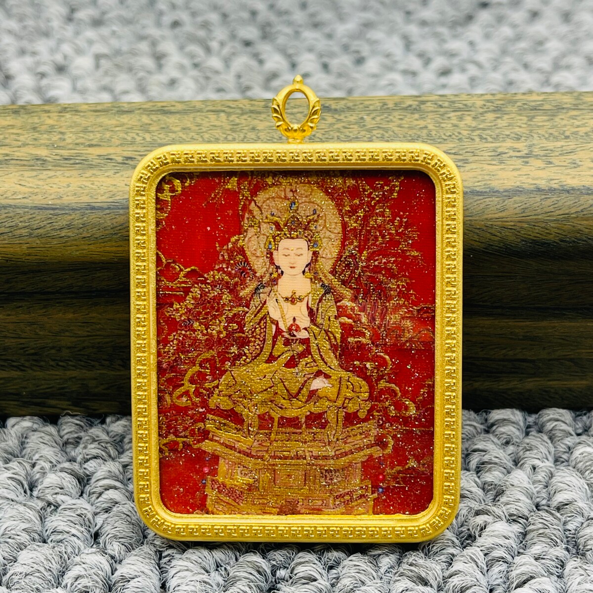 正品洒金手绘地藏王菩萨唐卡佛牌护身符吊坠牌金色噶乌盒