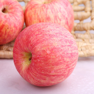 整箱山东烟台栖霞 新鲜脆甜当季 烟台红富士苹果水果送礼申通 包邮