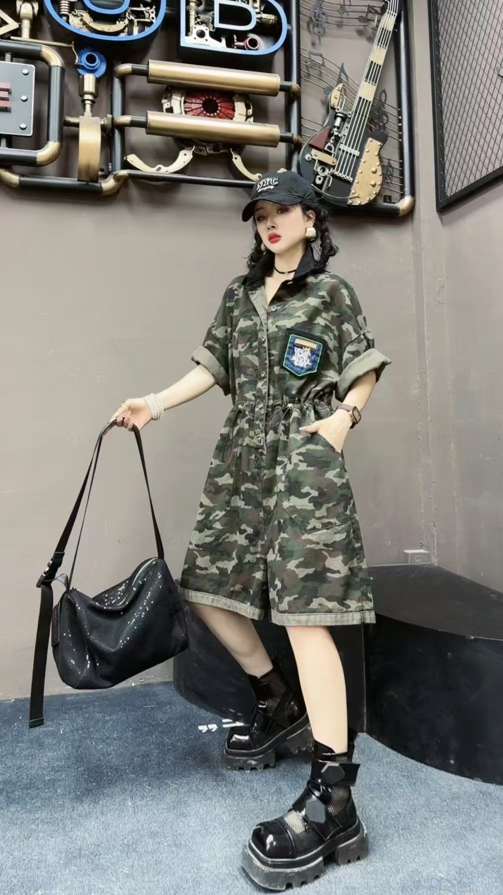 春夏新款个性潮牌迷彩连体裤女韩版时尚宽松显瘦女工装裤连体短裤