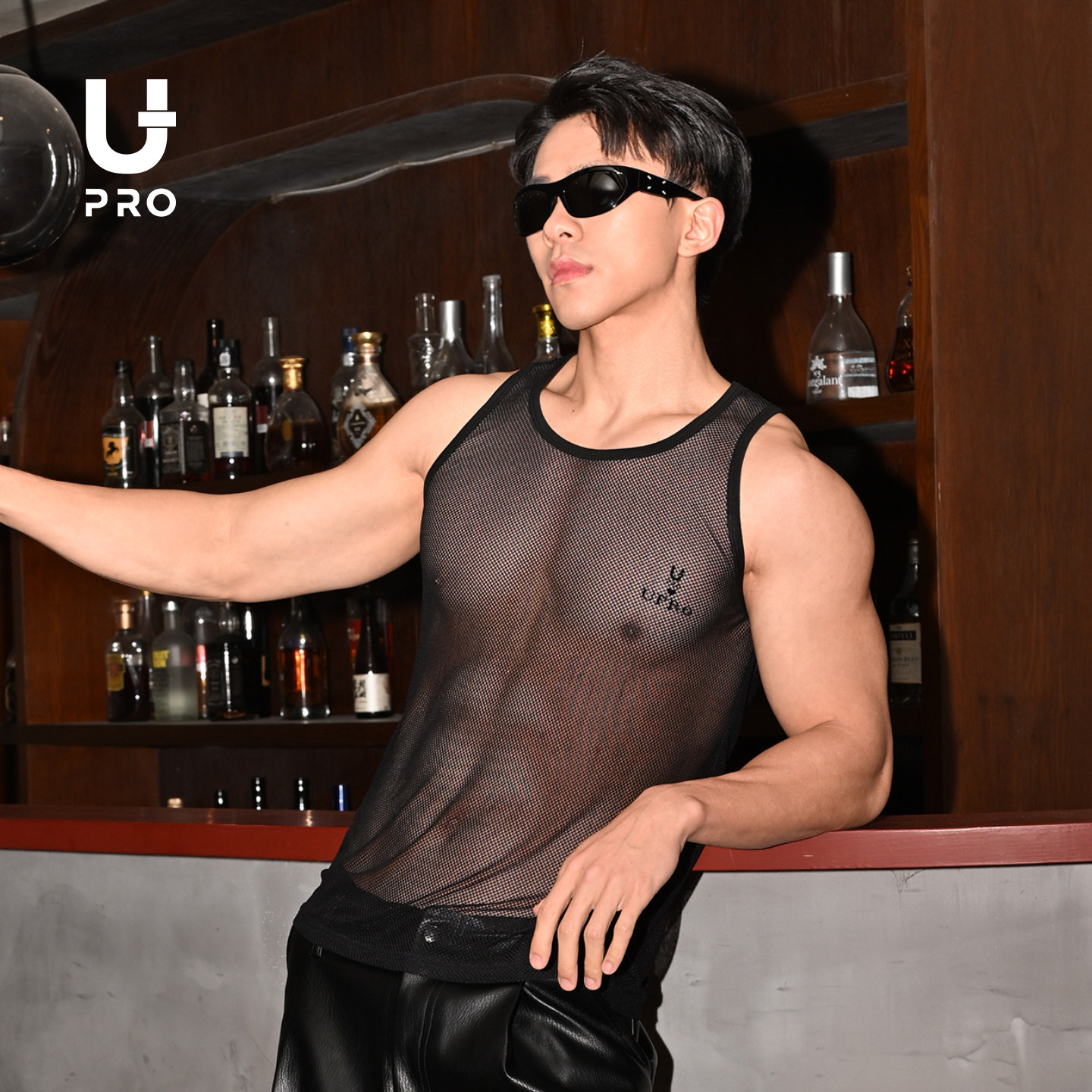 UPRO柚璞时尚男士半透明透视背心斩男性感网纱黑上衣图片