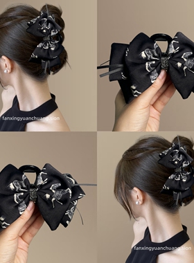 【吟椿予】时尚布艺小马印花抓夹蝴蝶结鲨鱼夹高级感发抓旅行发卡