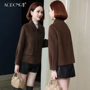 新款双面绒大衣女短款娃娃领收腰羊毛呢小个子中老年妈妈外套秋冬