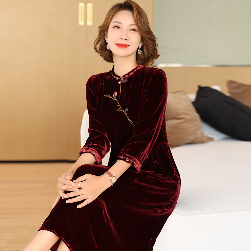 2026新款婚宴真丝丝绒连衣裙女喜婆婆桑蚕丝裙子妈妈装气质春秋