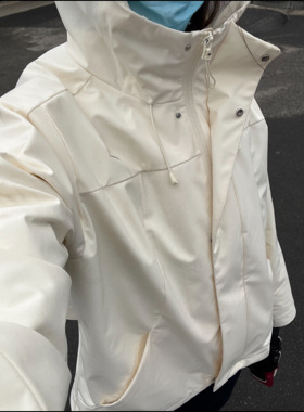 斯凯奇运动2025春女梭织外套 P125W013-01PJ