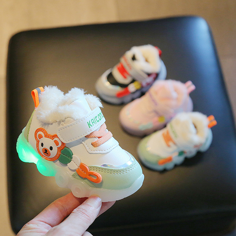 保暖软底男女童亮灯学步鞋