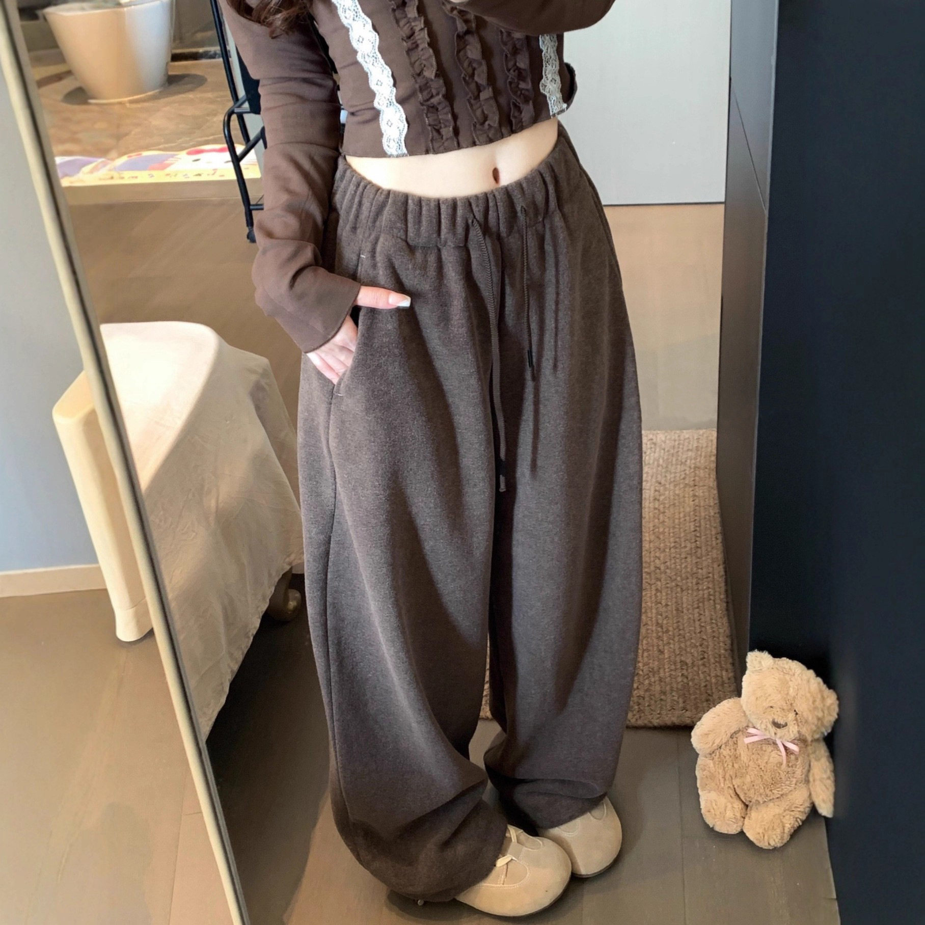 糯米绒休闲阔腿裤女秋冬加绒加厚保暖松弛感慵懒垂感抽绳弯刀裤子,女装/女士精品,休闲裤,淘宝优惠券,粉丝福利购,淘宝优惠卷