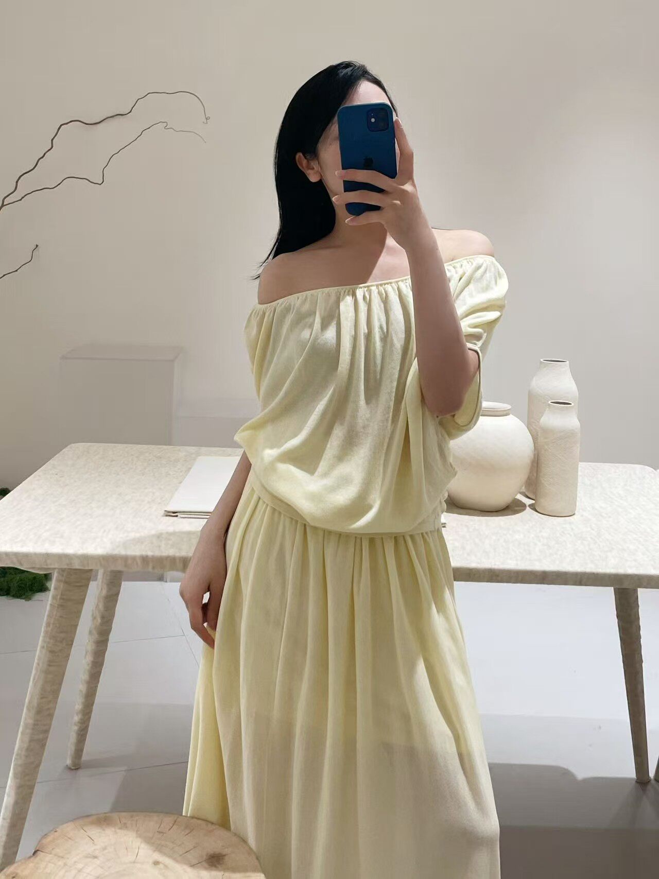 欧货春夏新款桑蚕丝天丝一字肩短袖女时尚显瘦百搭半身裙两件套装