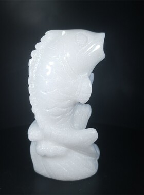 天然汉白玉金龙鱼跳龙门招财摆件