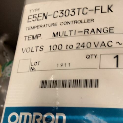 议价温度控制器E5EN-C303TC-FLKE5EN-C303T-FLKE5EN-C303-FLK